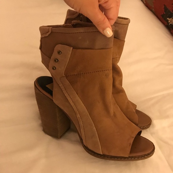 Dolce Vita Niki open toe booties - Picture 4 of 4